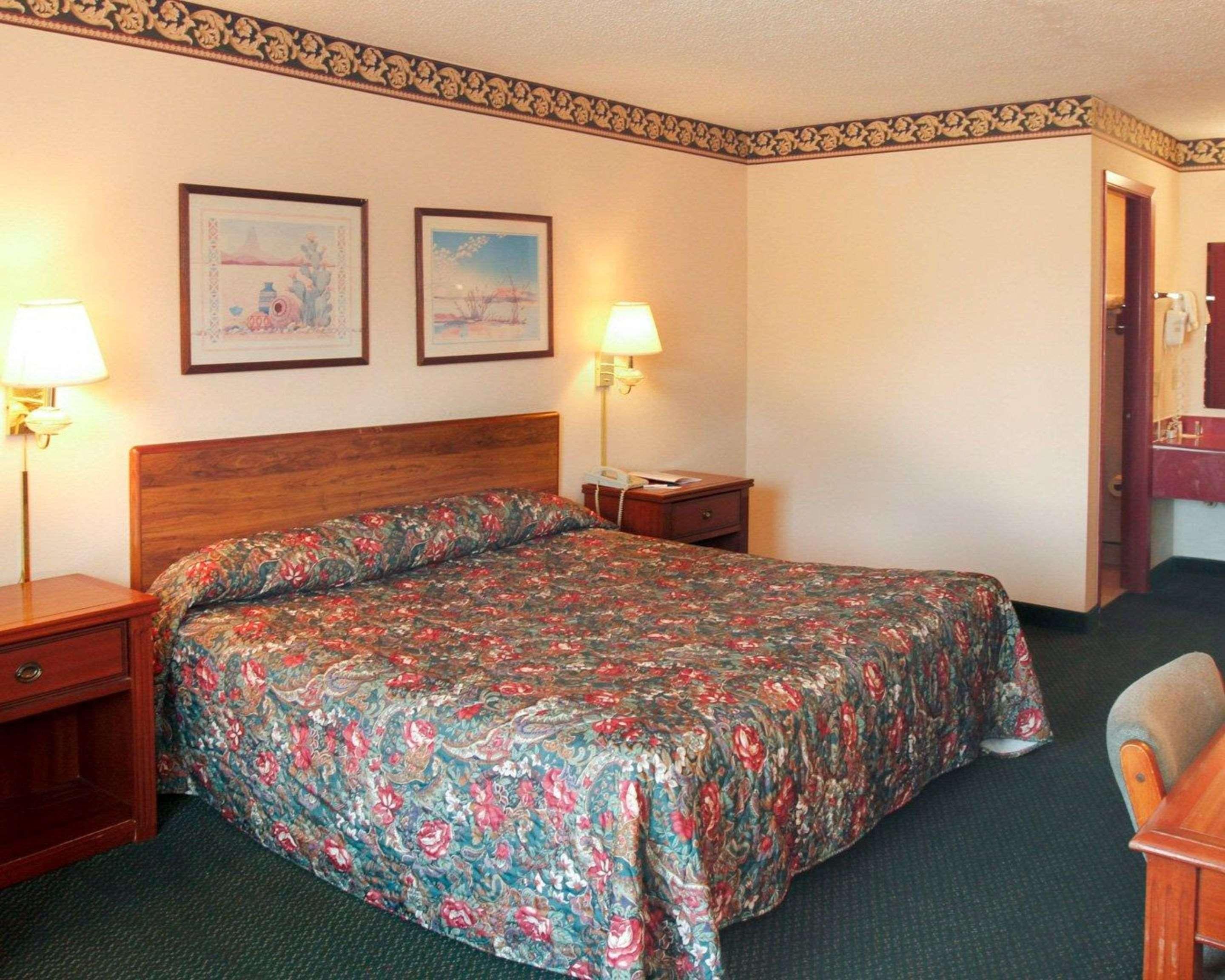 Rodeway Inn Гринвуд Номер фото