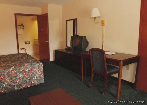 Rodeway Inn Гринвуд Номер фото